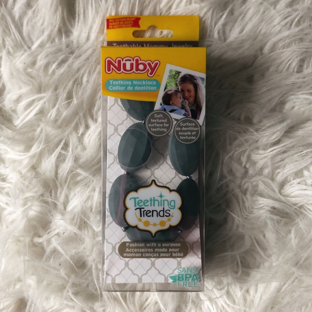 Nuby Teething Trends Necklace in Grey